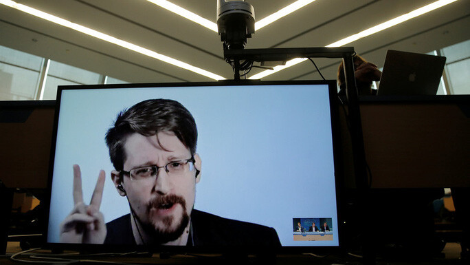 Người thổi còi Snowden xin nhập tịch Nga để… đời con bớt khổ - Ảnh 1.