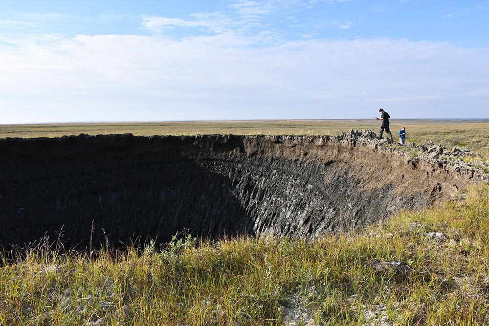 Hồ sơ - Bí ẩn những miệng hố khổng lồ liên tục xuất hiện ở Nga (Hình 3).